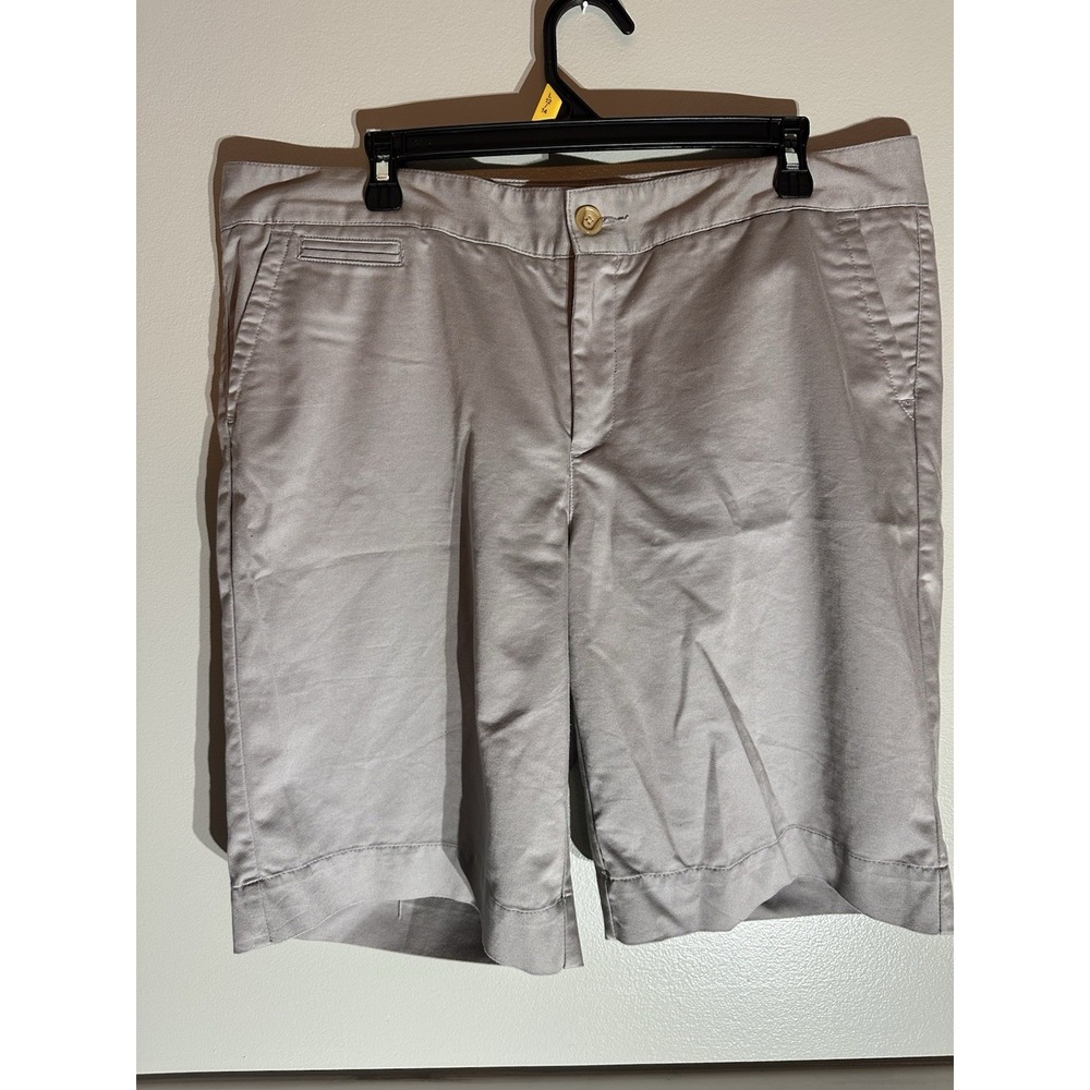 Dockers Women's Grey Bermuda Shorts‎ Size 18 Cotton Blend Casual Everyday